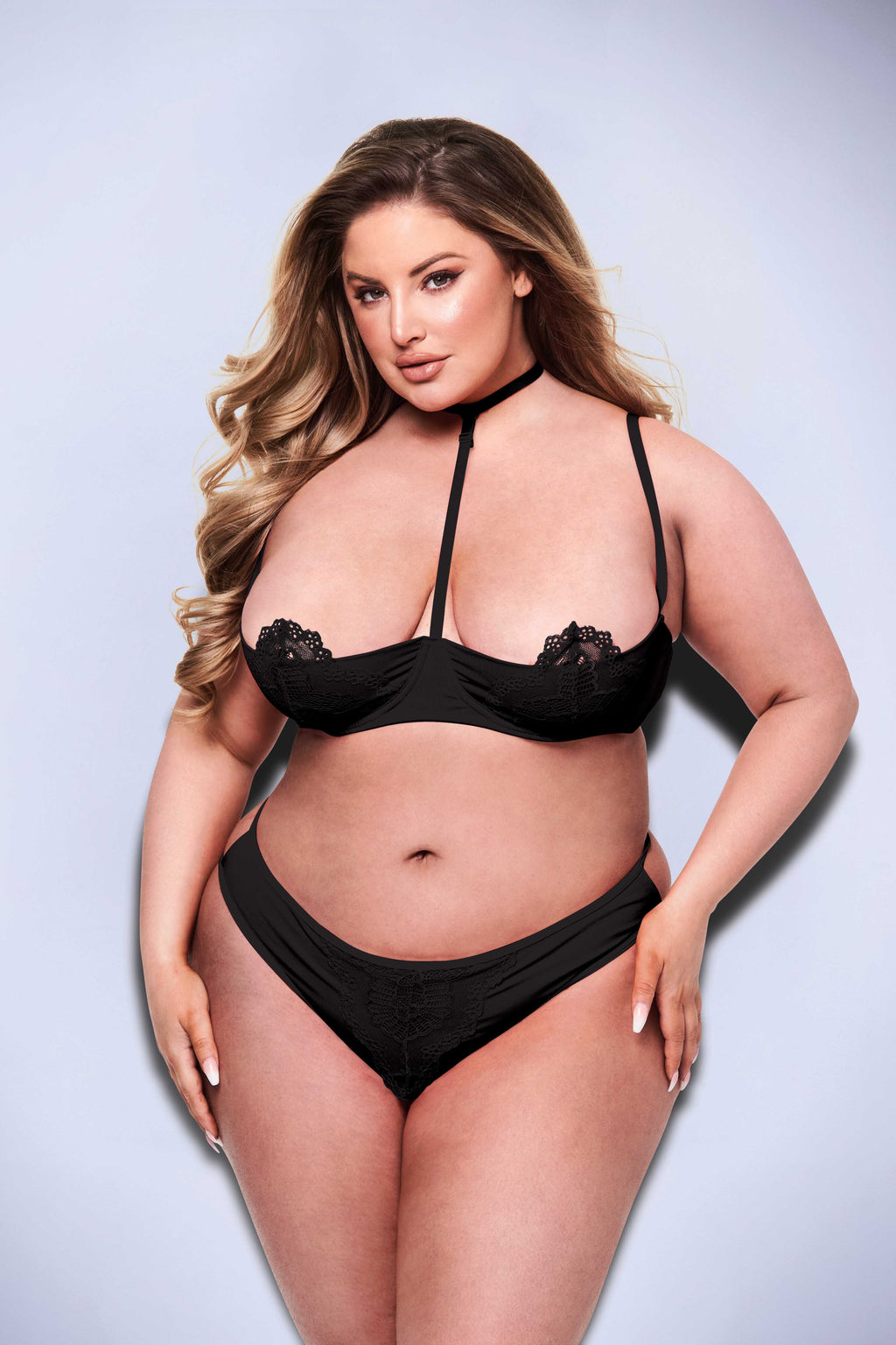 KISS 2 PIECE BRA AND QUARTER CUP THONG SET BLACK, QS
