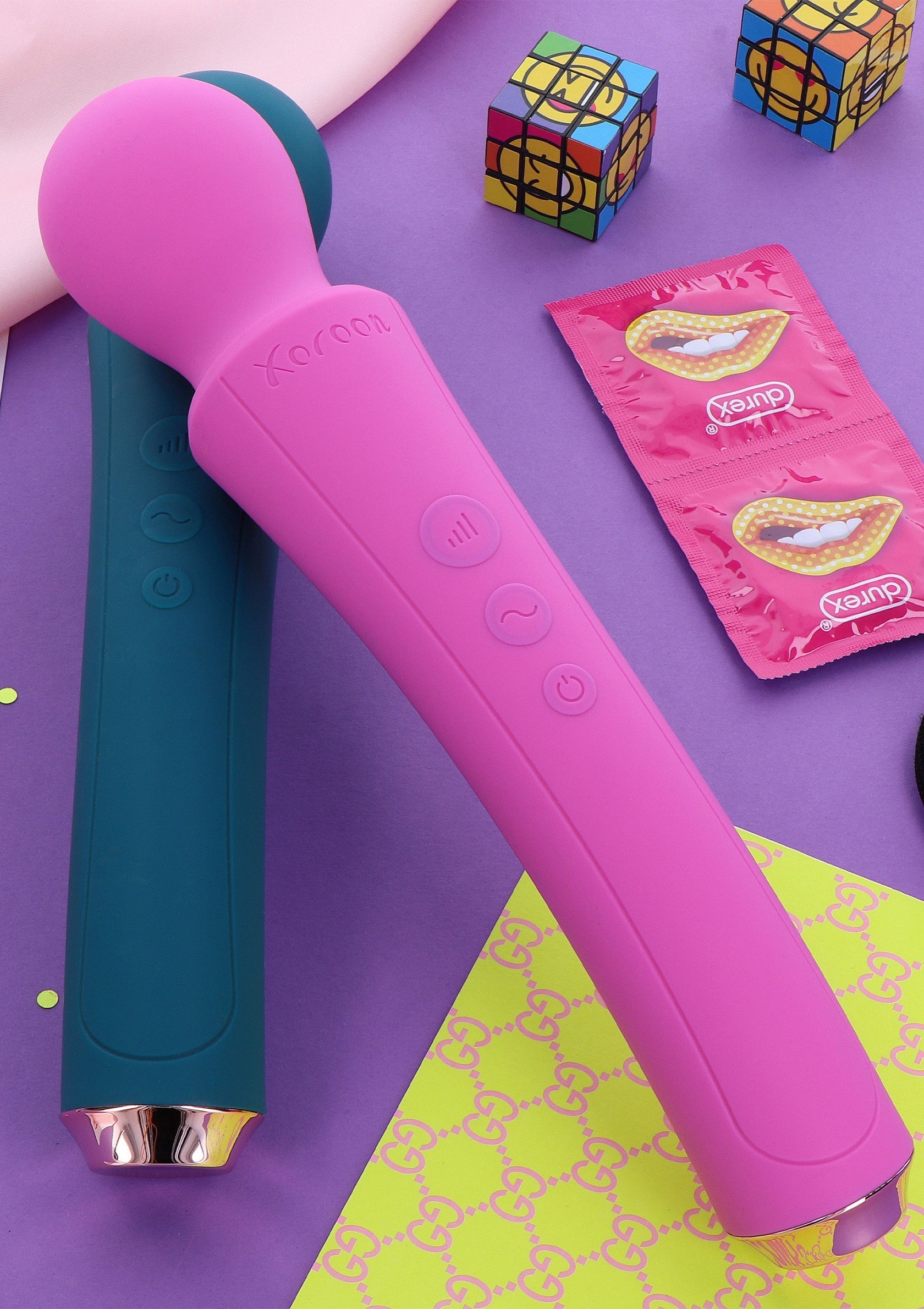 The curved fuchsia wand